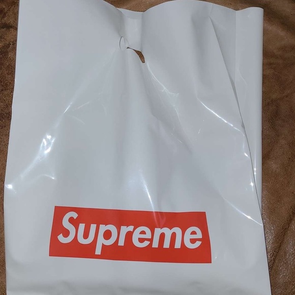 Supreme LACOSTE Reflective Grid Nylon Camp Cap
Brand new with tags - Picture 2 of 3